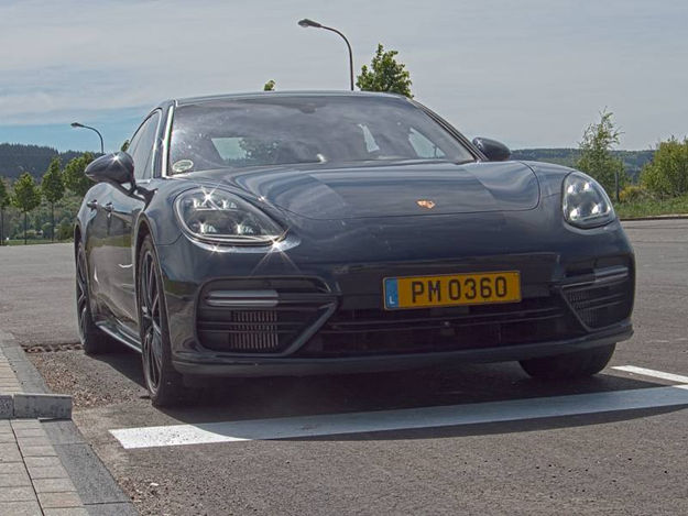 Unreflektierendes Nummernschild
