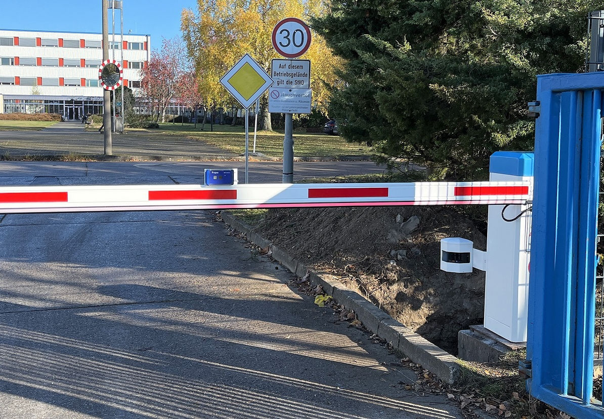 Zufahrtssteuerung mit Nummernschilderkennung Campingplatz-Zufahrt